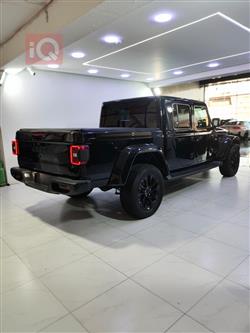 جيب جلاديتور